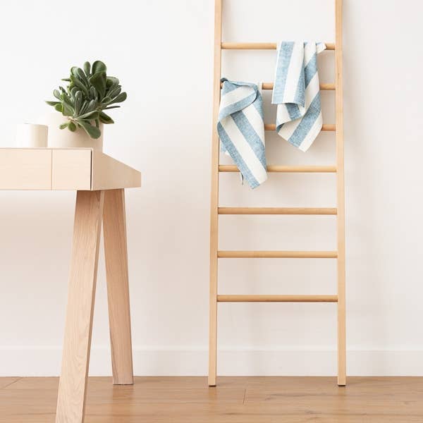 LinenMe - Wholesale Hand Towel - Linen Hand Towels Marine Blue Philippe1