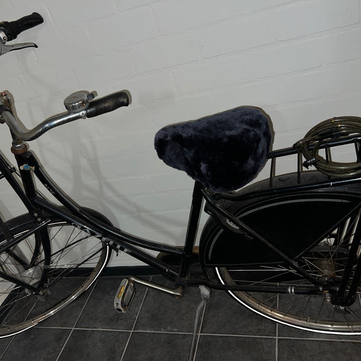 WeeSkins Holland - Wholesale Biking Accessories - Sheepskin Bicycle Saddle Covers5