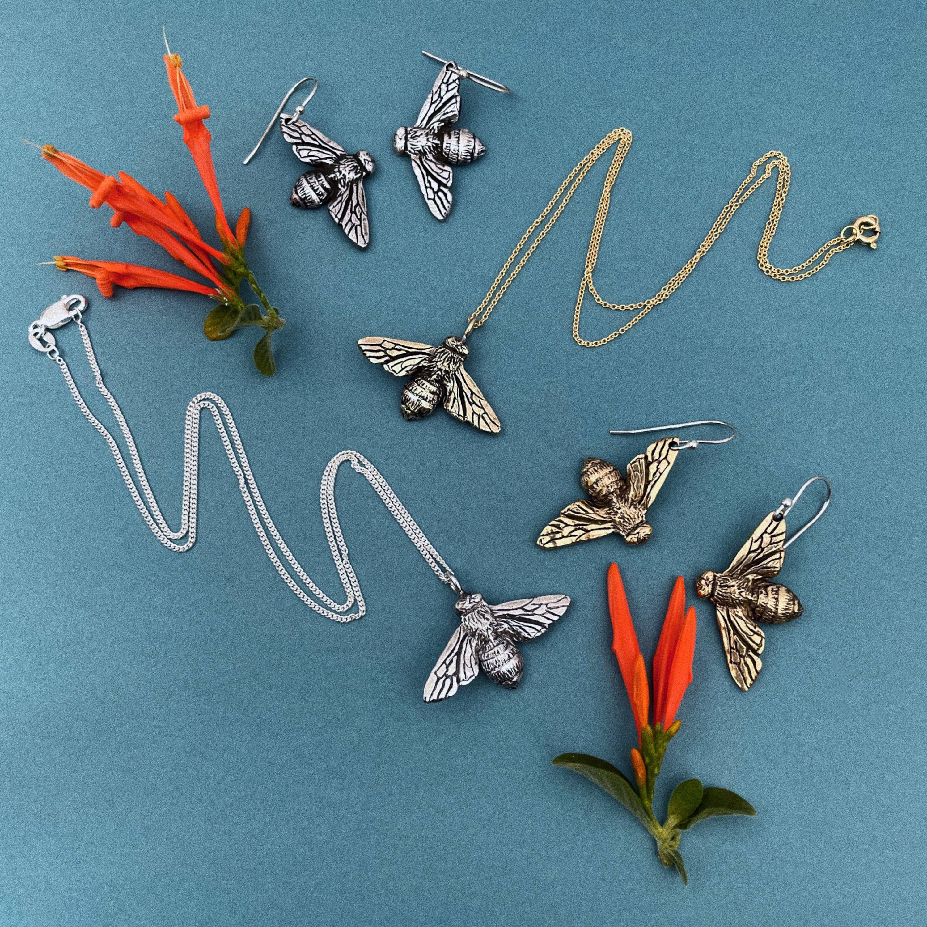 HELIOTROPE – Colar de tecido por atacado – Gravata Bolo Abelha9