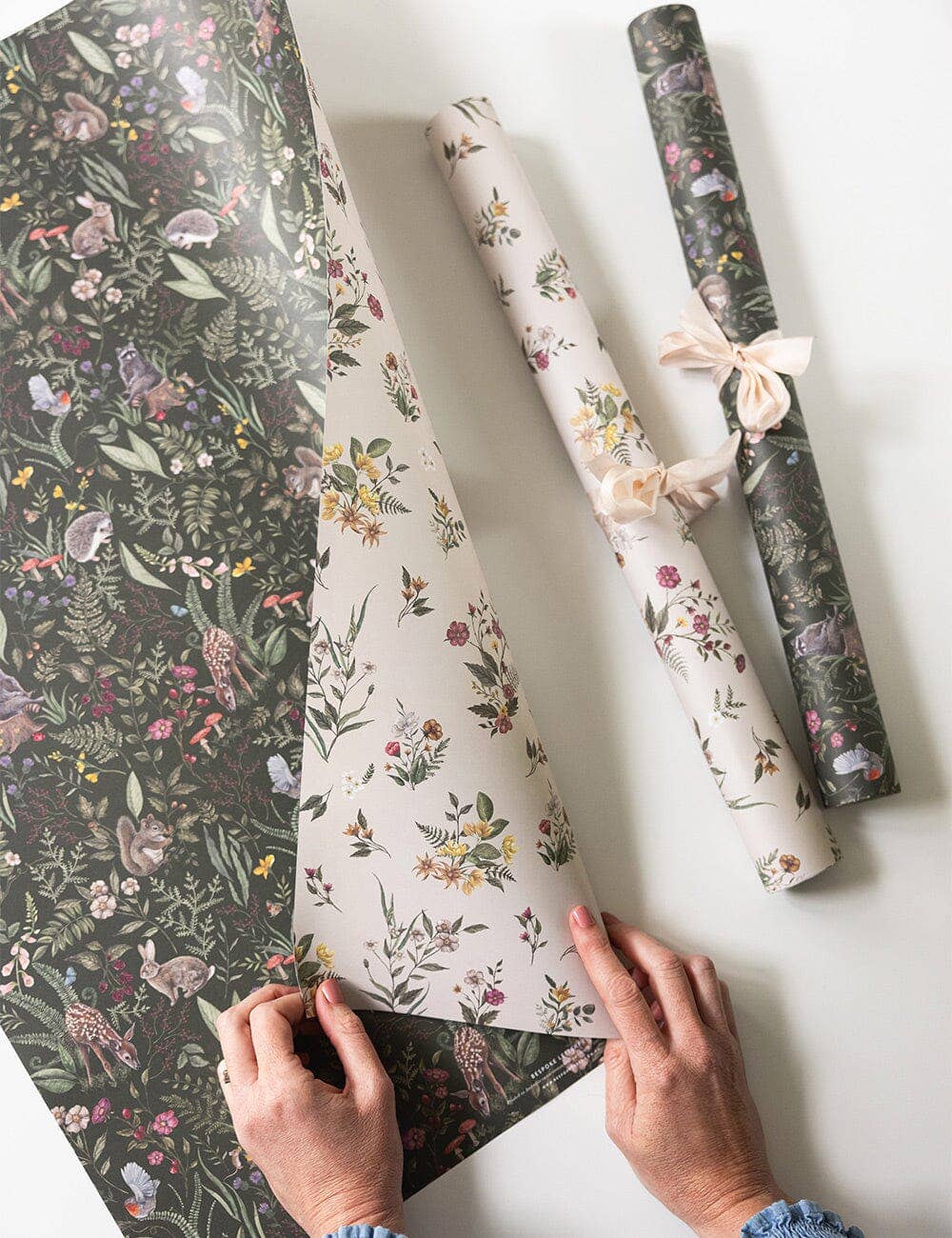 Bespoke Letterpress - Vente Feuille de papier cadeau - Papiers Cadeaux 6 Feuilles Dainty Blooms / Amis de la Forêt1