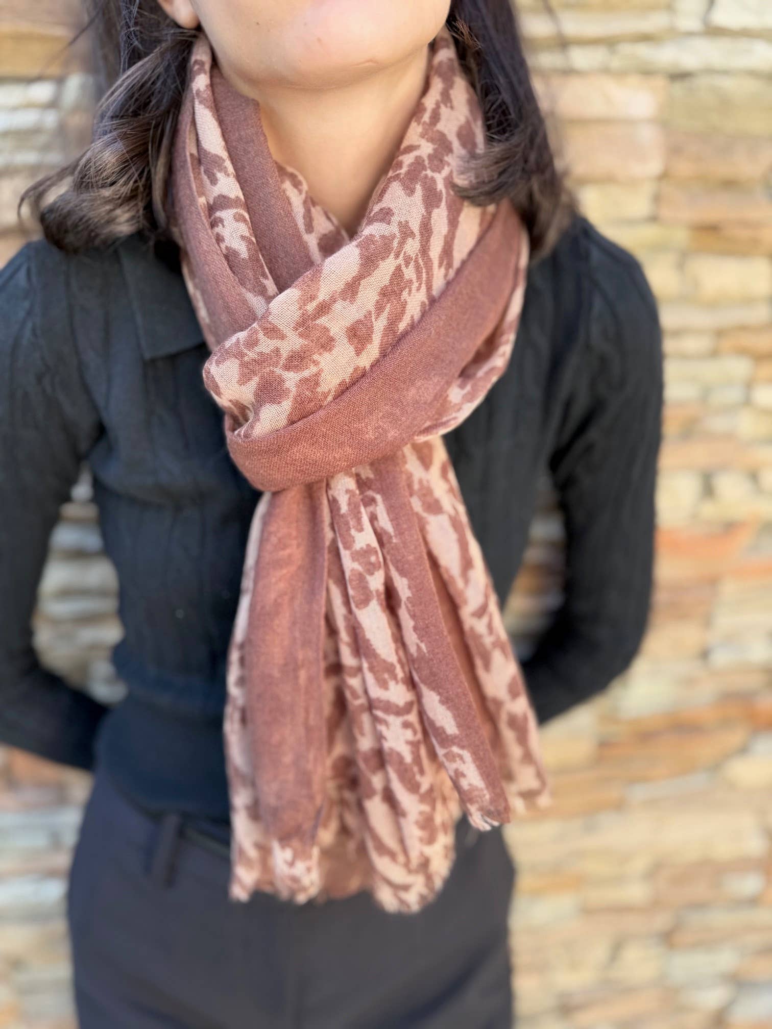 Maison Unik Accessoires - Vendita all'ingrosso Sciarpa - Donna - Stola in garza di lana Motivo animale1