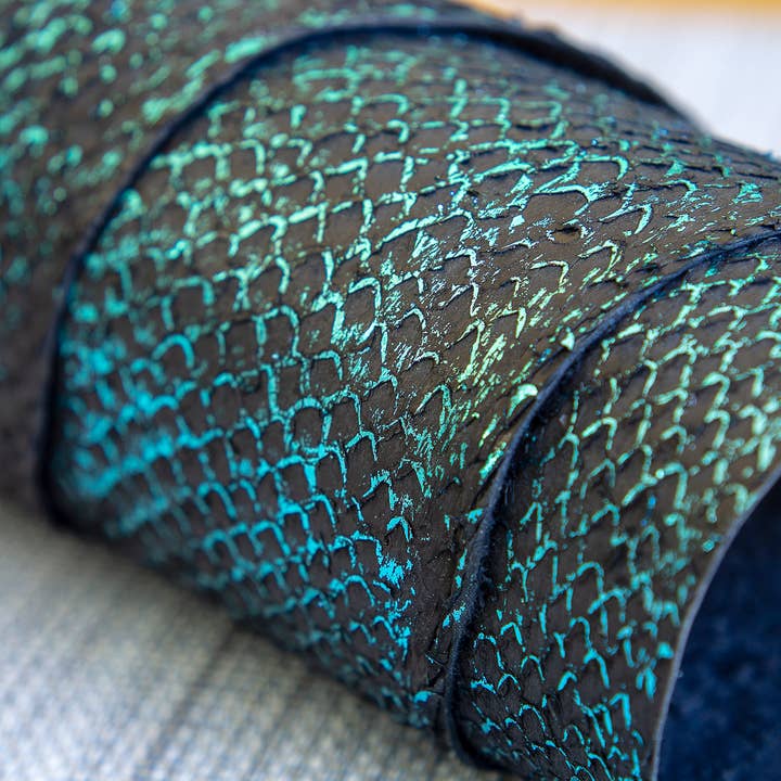 Lachsfischleder aus Island, Exotische Dekoration für den Großhandel von Fish Leather Studio