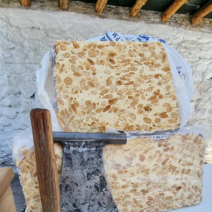 Dulces y turrones Ibáñez Aguado - Wholesale Nougat - 100% artisan honey nougat