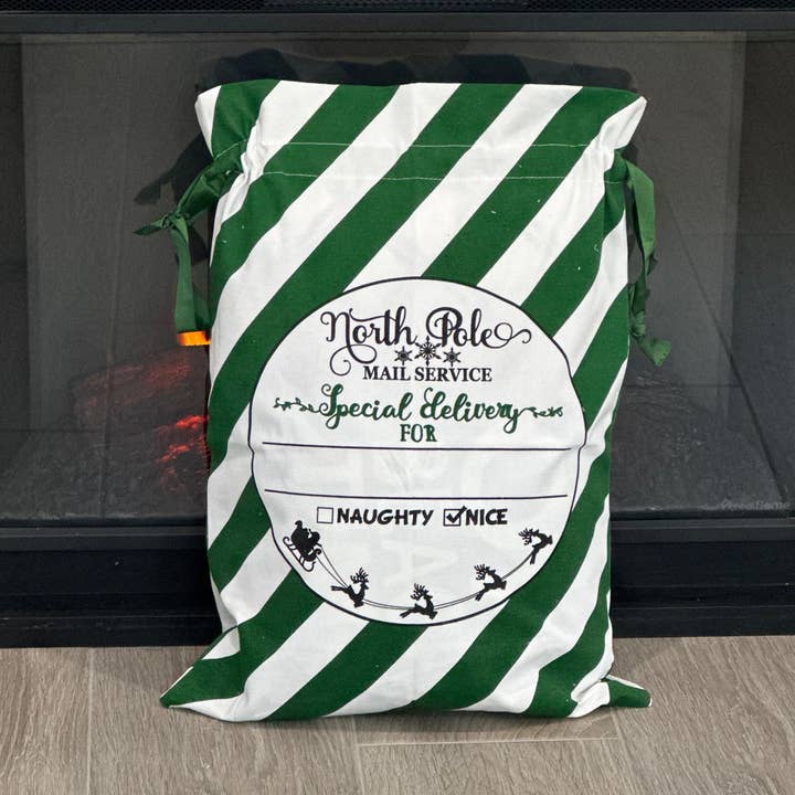 Harris Girls & Co. - Wholesale Christmas decoration - Christmas Santa Sack "Special Delivery Green"0