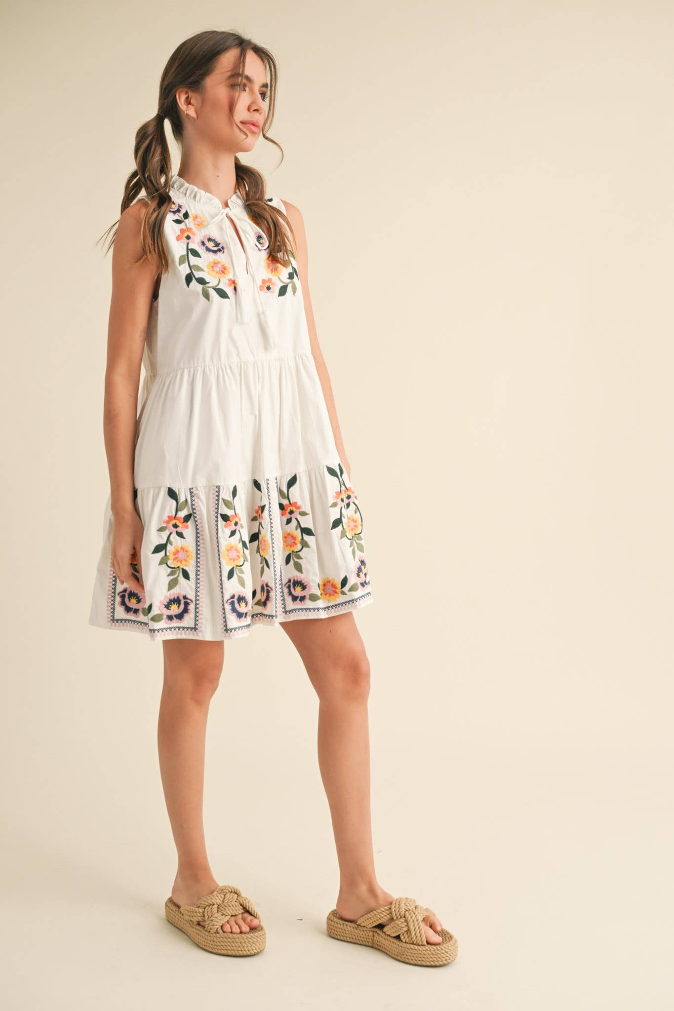 &MERCI - Wholesale Dress - Women's - FLORAL EMBROIDERY TIERED MINI DRESS MDR384119