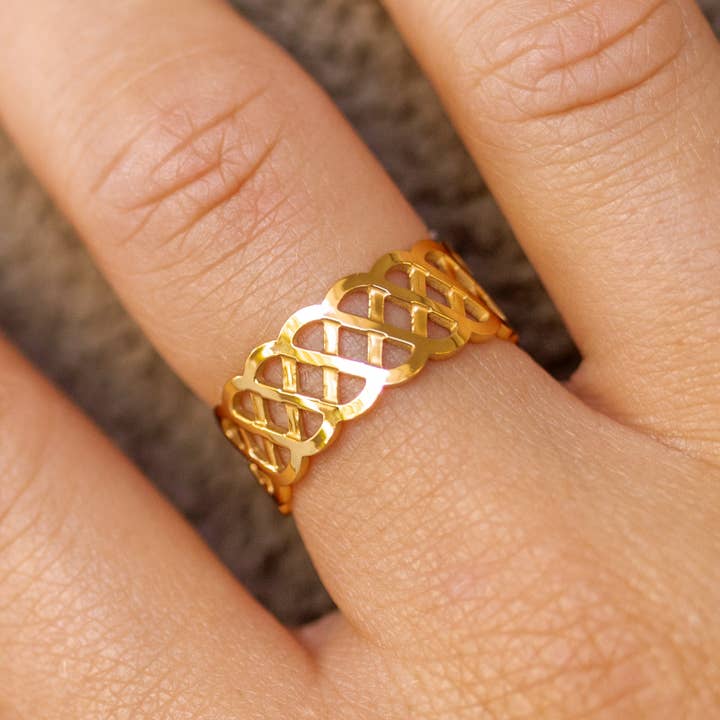 Amora Ring Gold for wholesale by ALCO Jewelry