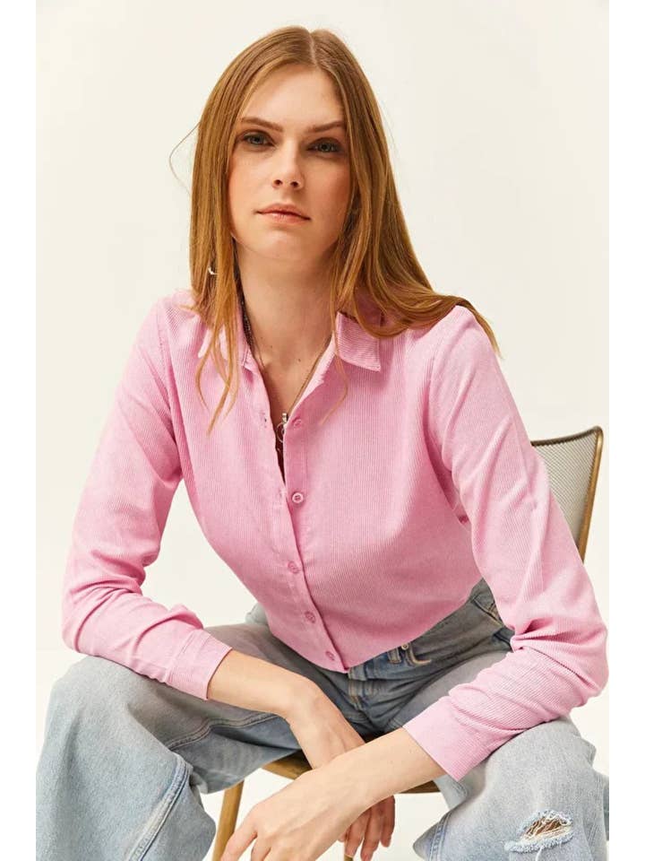 Hoxton Gal – wholesale Buttoned-down shirt – Women's – Fine Ribbed Corduroy Shirt22