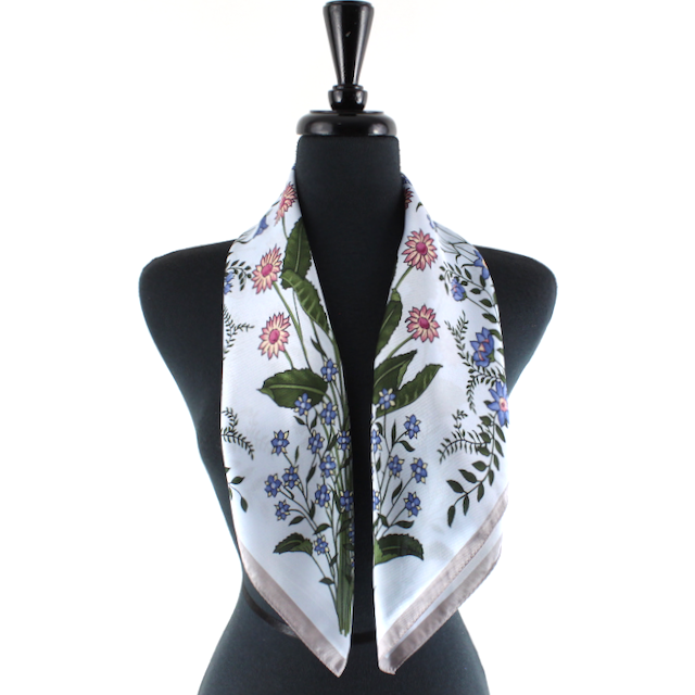 Pretty Persuasions - Wholesale Scarf - Women's - S25095 Floral Square Scarf (28"x28")4