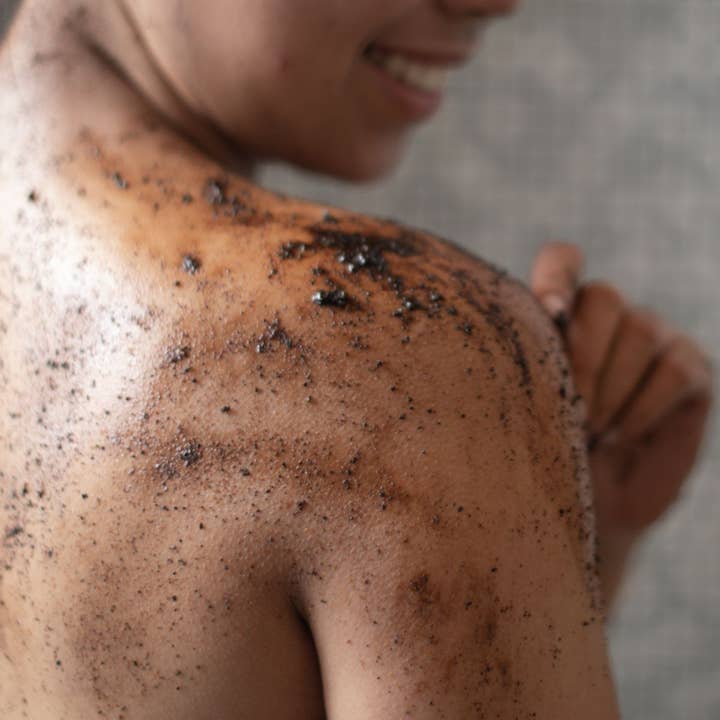 JUARA Skincare - Wholesale Body scrub/exfoliant - Invigorating Coffee Scrub 8 Oz2