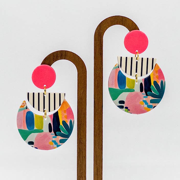 ALVA - Collection Neon Desert - Boucles d'oreilles légères et audacieuses pour la vente par Monday Morning Press