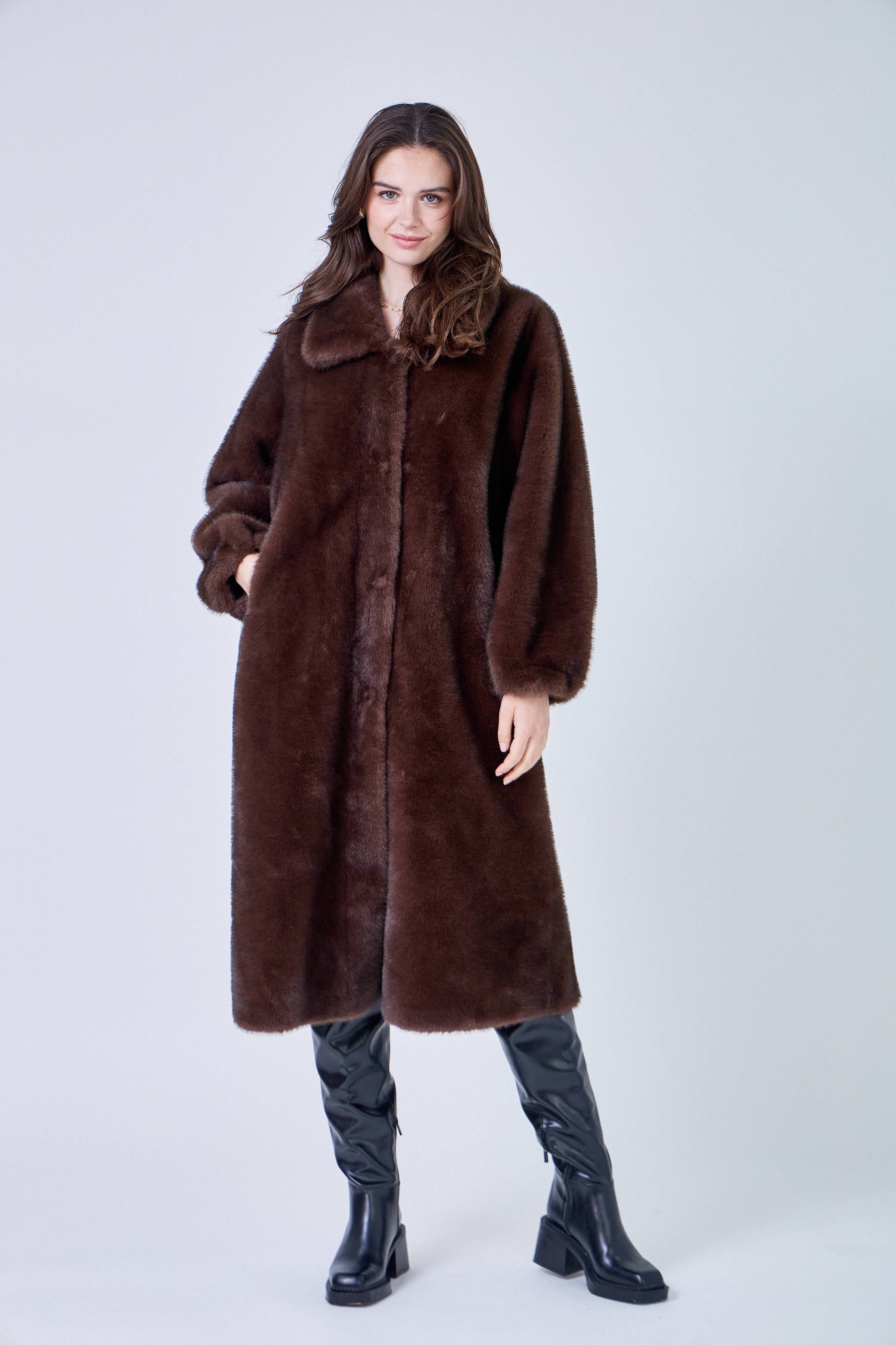 Giovanni Paris - Wholesale Fur/Faux Fur Coat - Women's - Victory Coat6