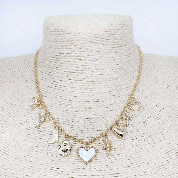 Collar de 16"-18" con Sombrero de Vaquero/Estilo Western y Dije de Corazón para venta al por mayor de What's Hot