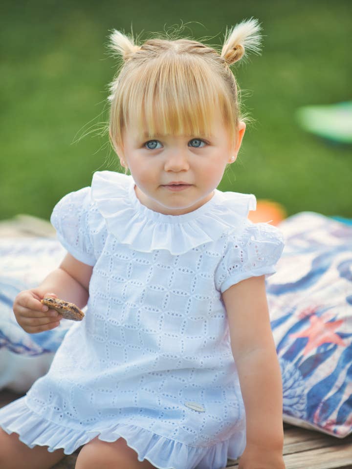 Vestido de bebé branco Cocote & Charanga por atacado de Charanga