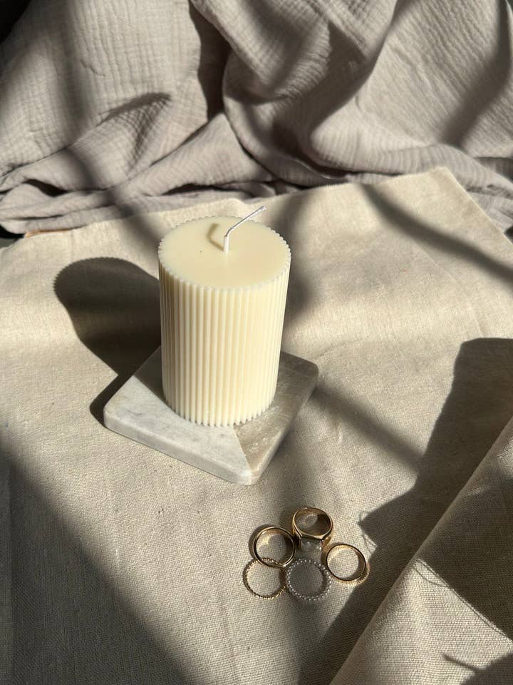 Large Cylindric Ribbed Candle - Soy Wax Candle for wholesale by Urban Craft