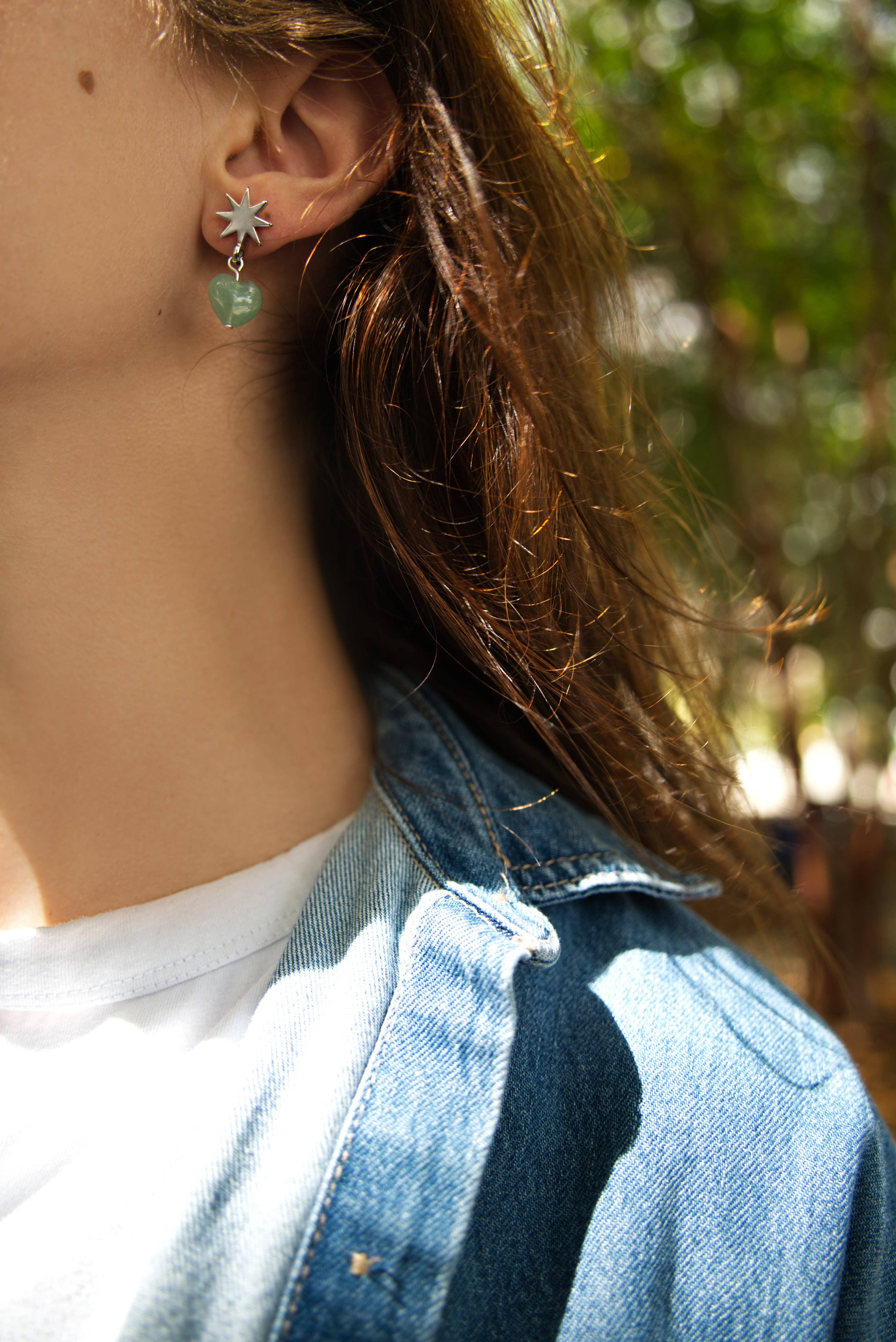 VUE by SEK - Wholesale Dangle Earrings - rhodium star + green aventurine heart earrings1