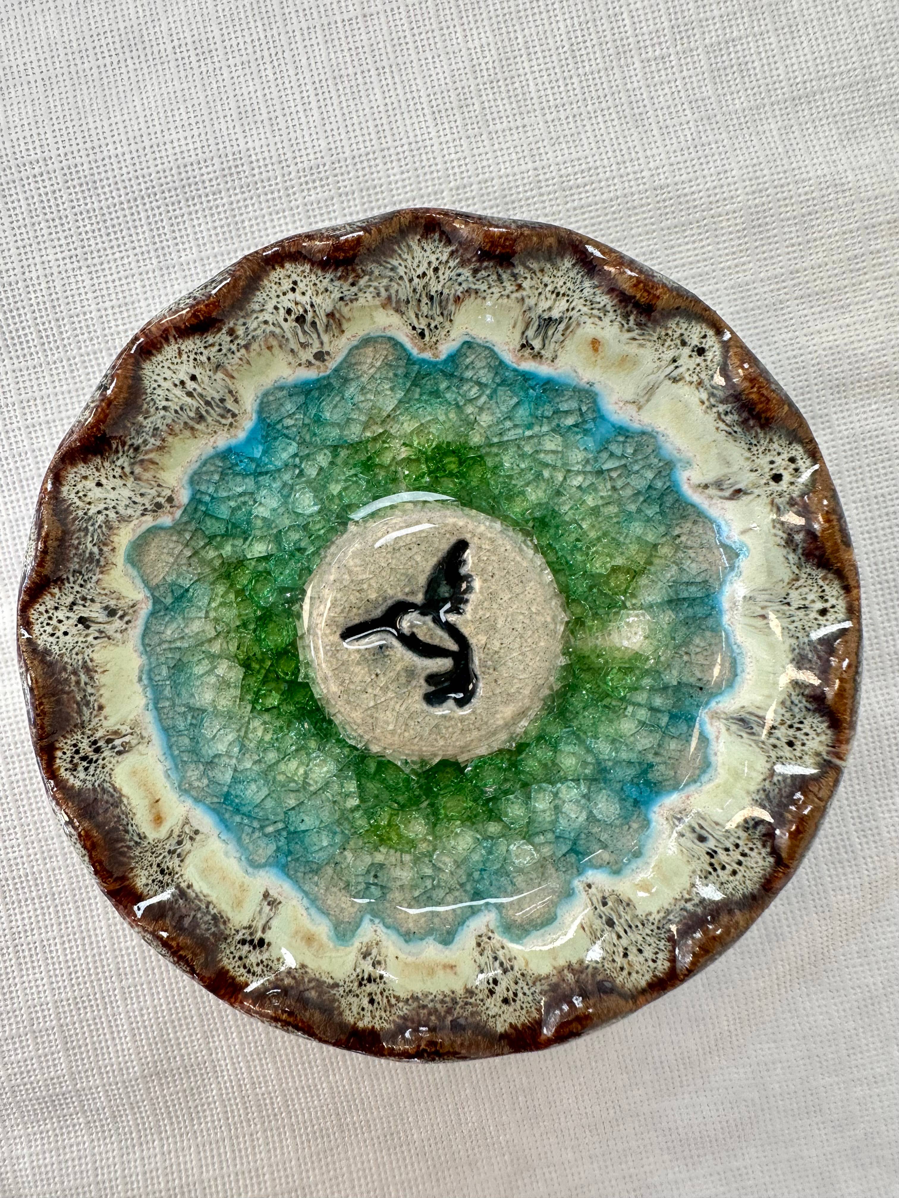 Down to Earth Pottery - Wholesale Decorative Plate/Dish/Bowl - Icon Series Hummingbird
