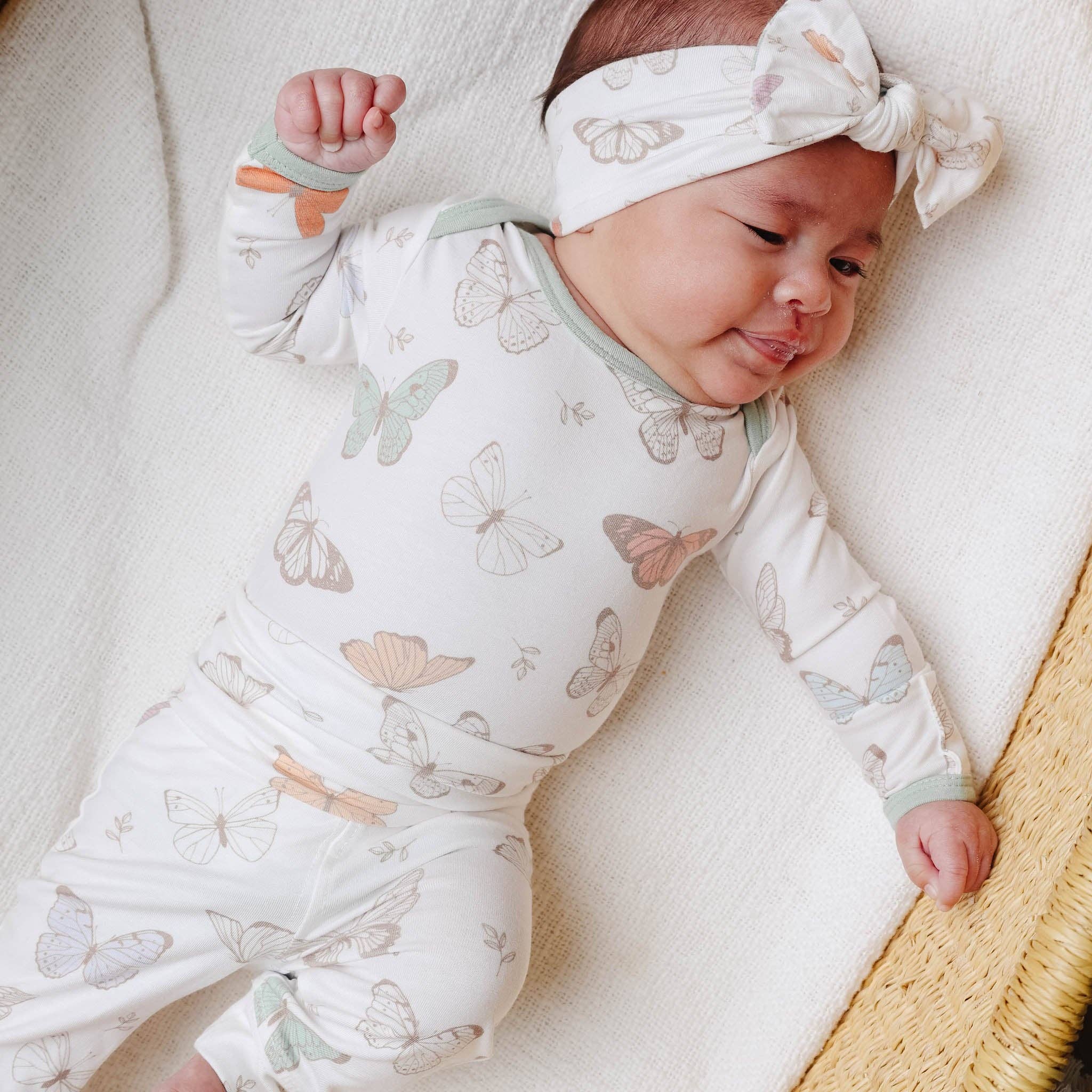 Copper Pearl - Wholesale Bodysuit (Non-Footed) - Baby - Long Sleeve Bodysuit - Luna3