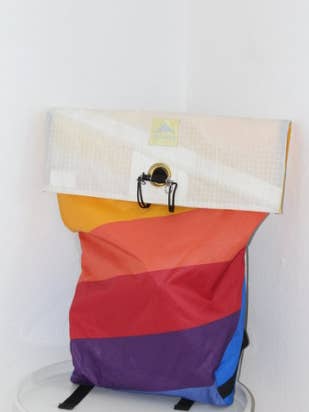 Rucksack - Zentralbolzen 009 für den Großhandel von Deltabags