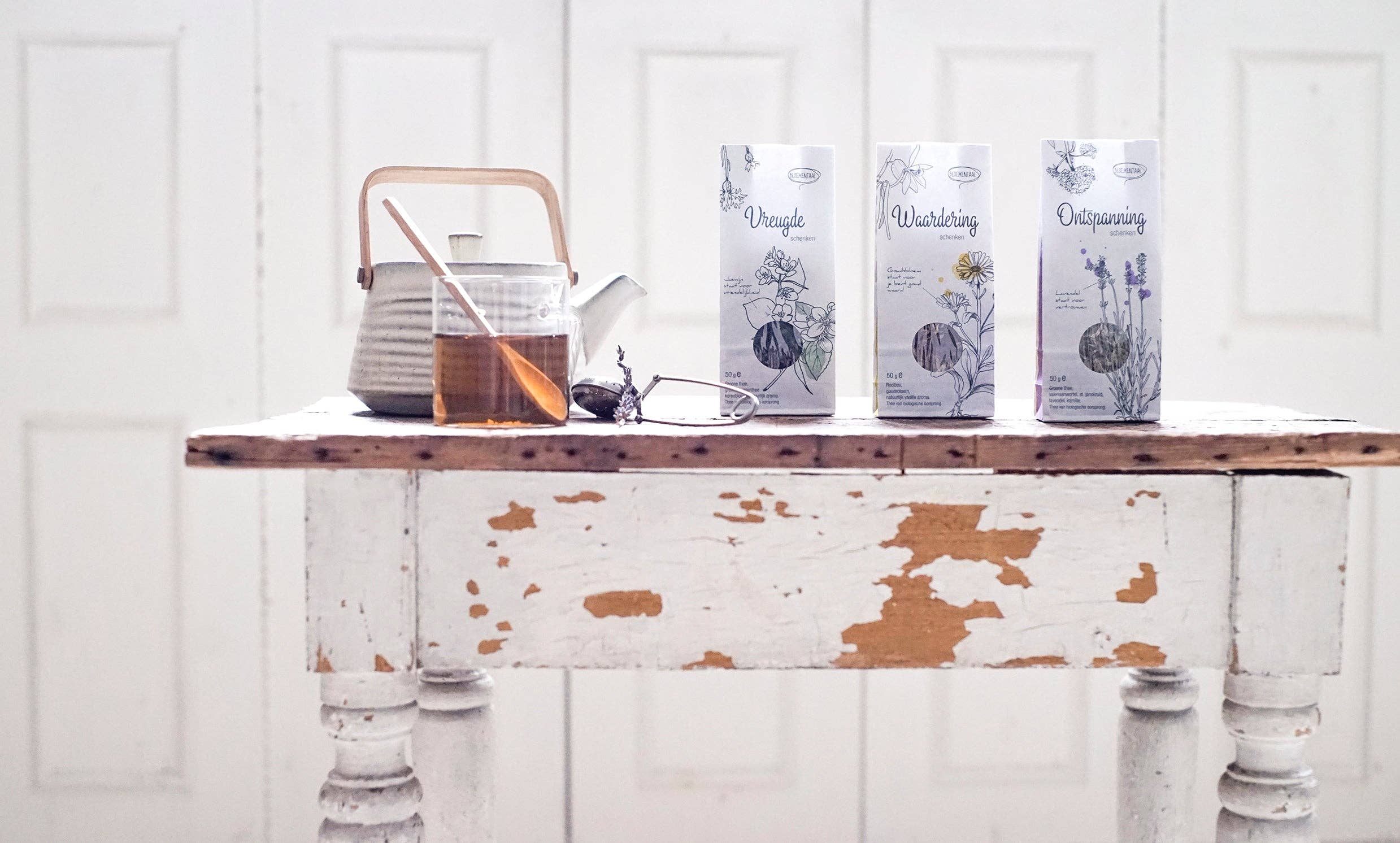 Veer&Moon - Wholesale Loose Tea - Vreugde Schenken, Biologische Thee3