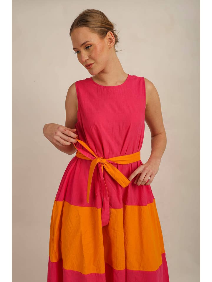 Anannasa Lifestyle – Engroshandel Kjole - Dame – SAMMY FLARE KJOLE med BÆLTE - PINK/ORG FORET2