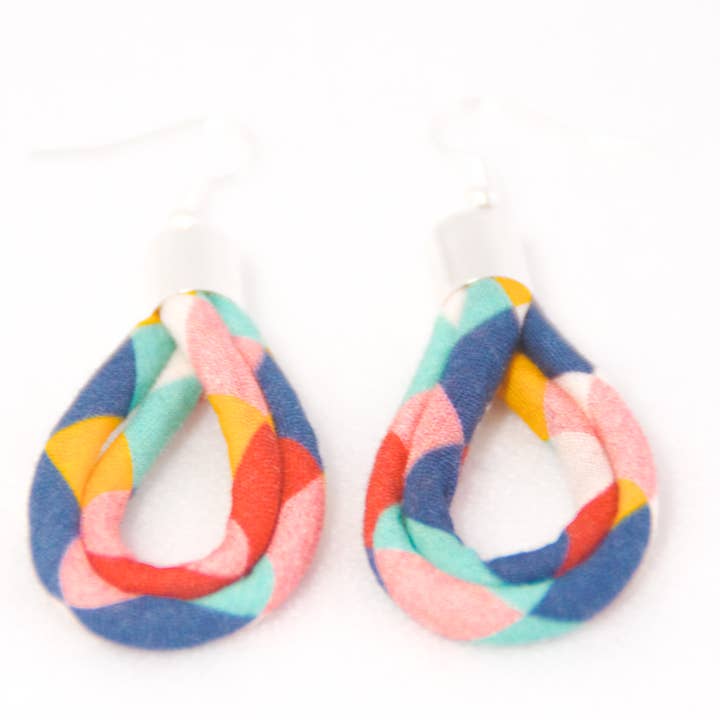 Pendientes de Aro con Cordón de Tela de Algodón - Feria de Atracciones para venta al por mayor de Bunny Bosworth