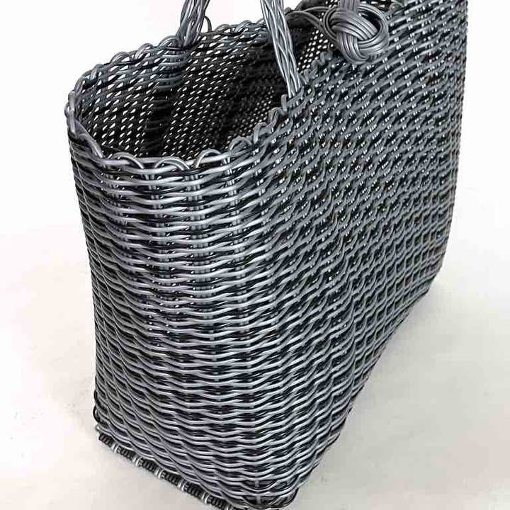 The Niger Bend - Vente Tote bag – femme - Fourre-tout en plastique recyclé tissé profond avec fermeture - El Salvador8