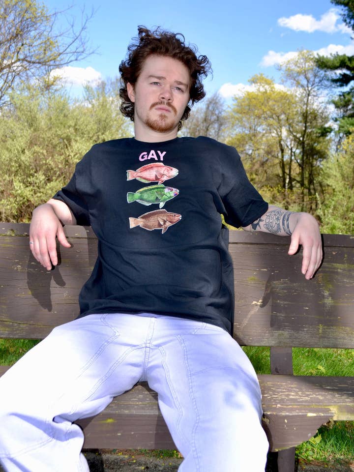 Unisex T-Shirt oder Rundhals-Sweatshirt für Schwule für den Großhandel von Totally Iced Out