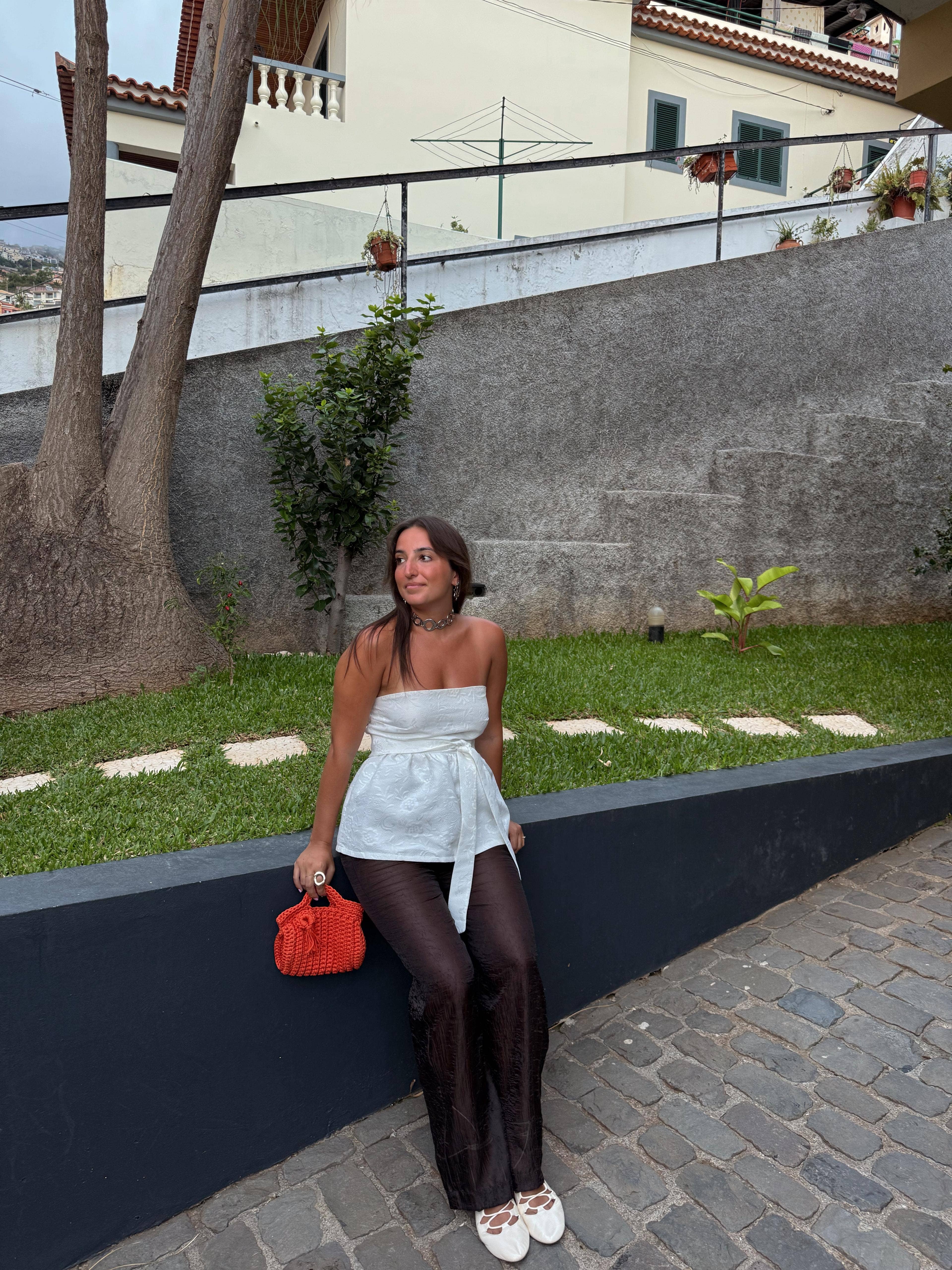 Uma Cantik - Wholesale Decorative Tabletop Object - Malinha Nook1