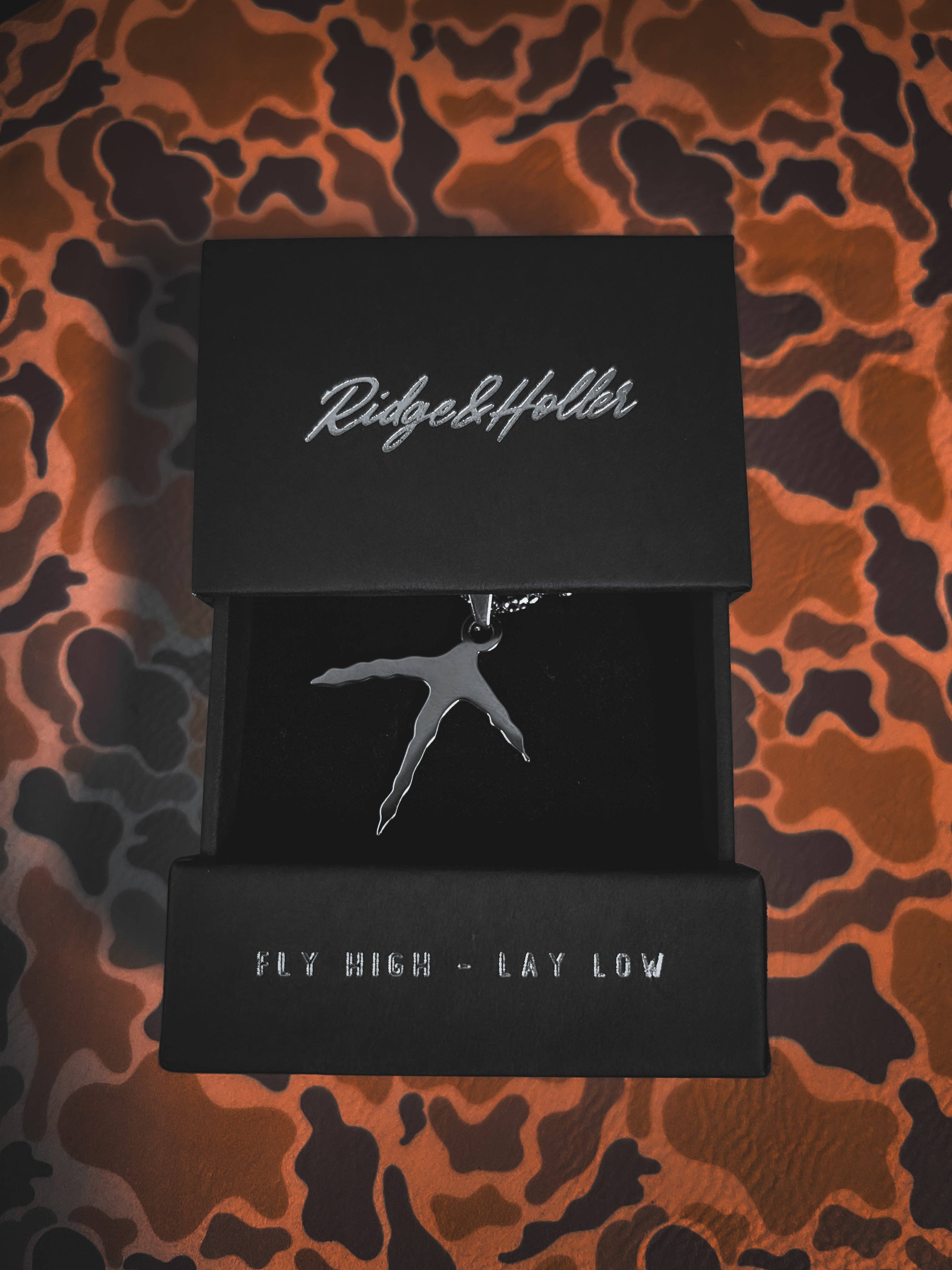 Ridge&Holler - Venta al por mayor Collares con colgantes/abalorios - Collar y Colgante de Acero Inoxidable con Pie de Pavo2