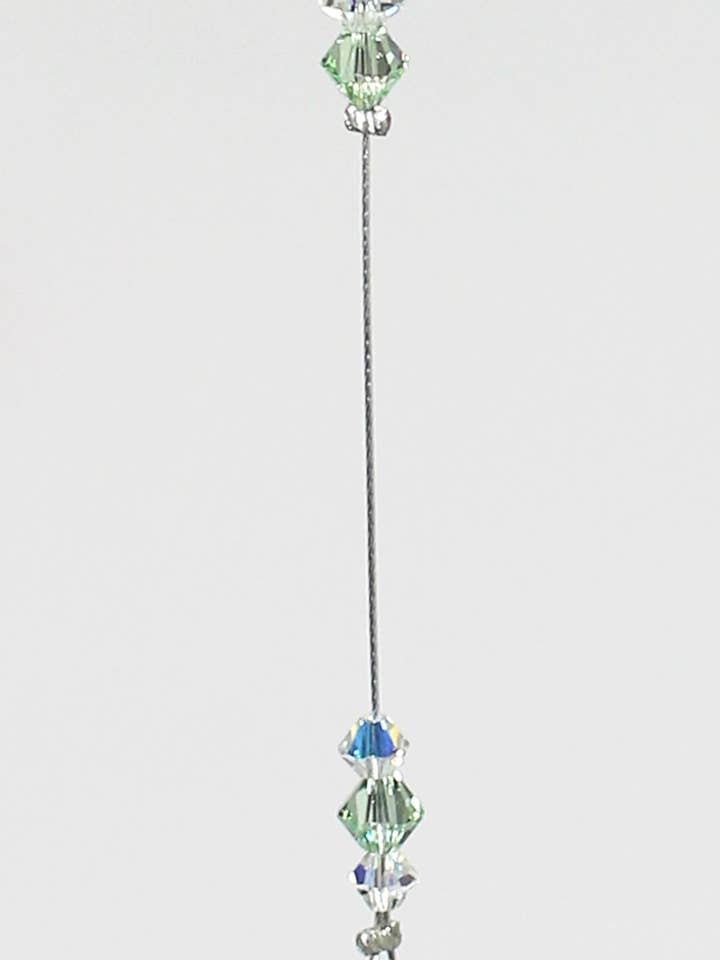 Pendentif de fenêtre en forme d'arbre de vie avec boule à facettes de 30 mm pour la vente par Silver Deer Crystal