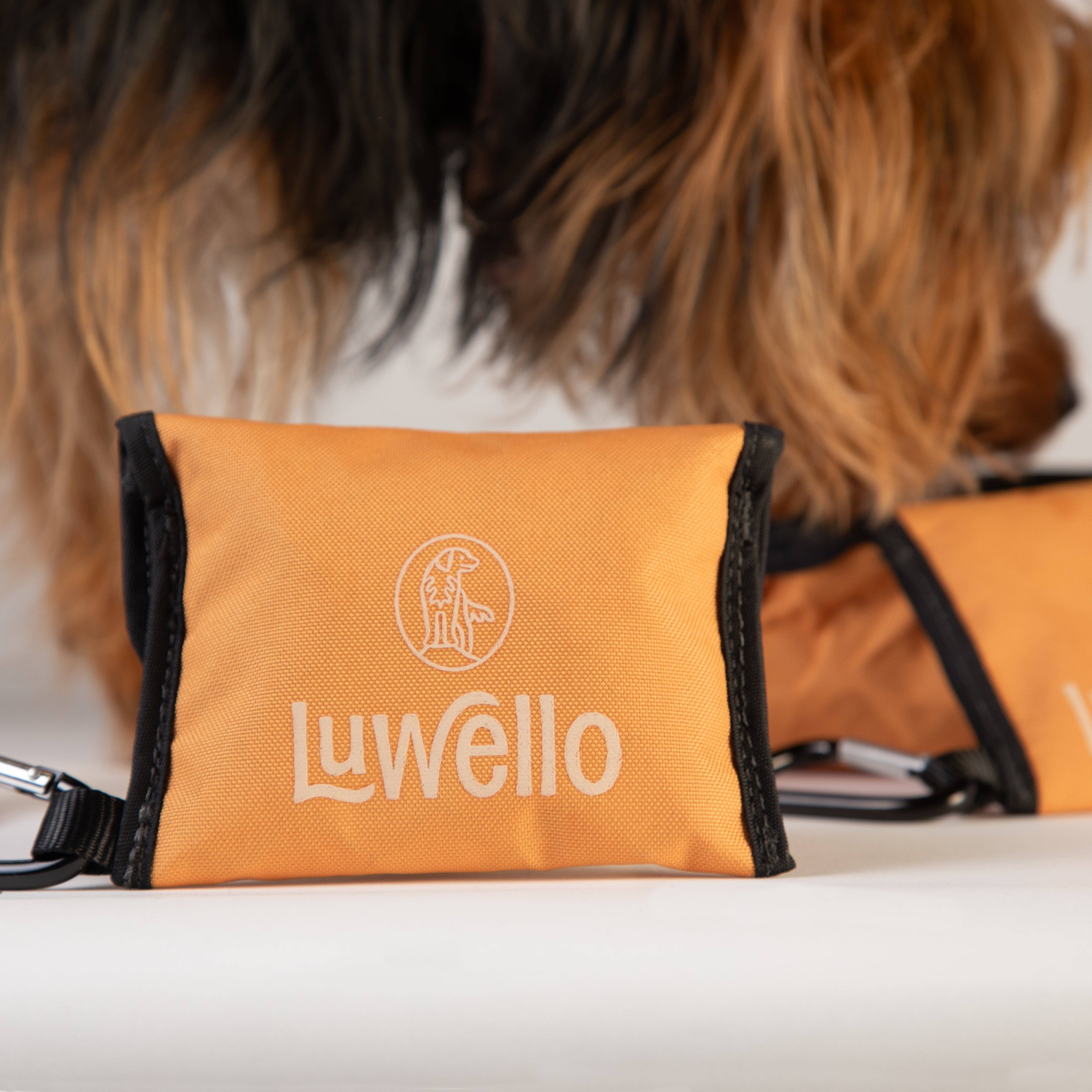 LUWELLO, LLC - Wholesale Pet Bowl - Cat/Dog - Fold-Up Travel Water Dish9