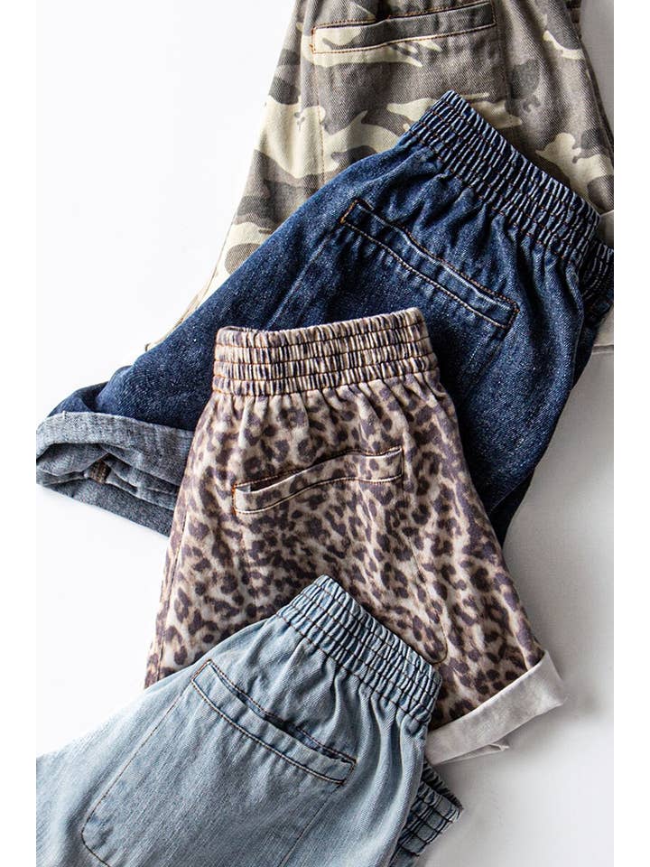 Urban Daizy - Wholesale Shorts - Women's - Spring Elastic Waist Cuffed Print Shorts17