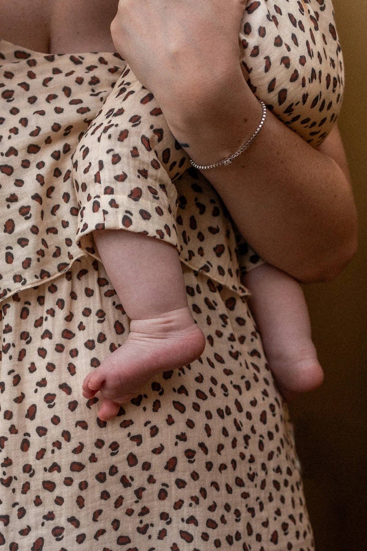 Leopard ecru Baby jumpsuit 100% organic cotton gauze Graou for wholesale on Faire2