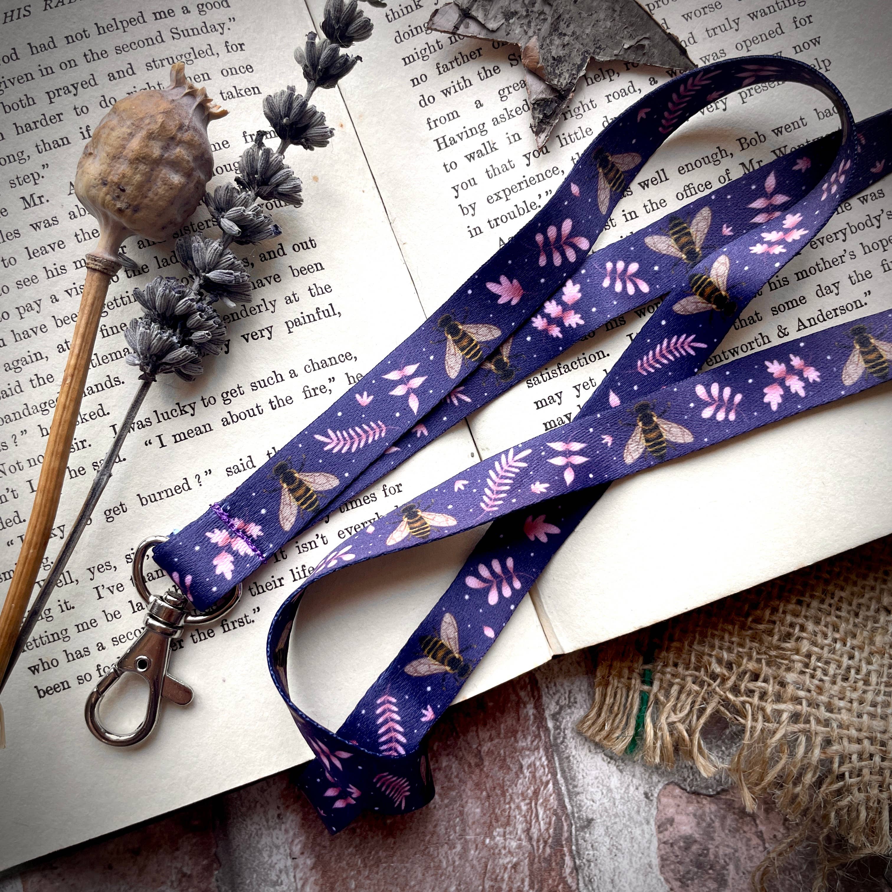 Ellis Woolley Illustration - Wholesale Lanyard - Women's - Honey Bee Lanyard1