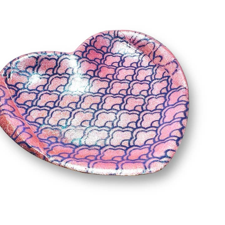 Plat à bagues cœur rose sirène pour la vente par Janine’s Jewelry Design