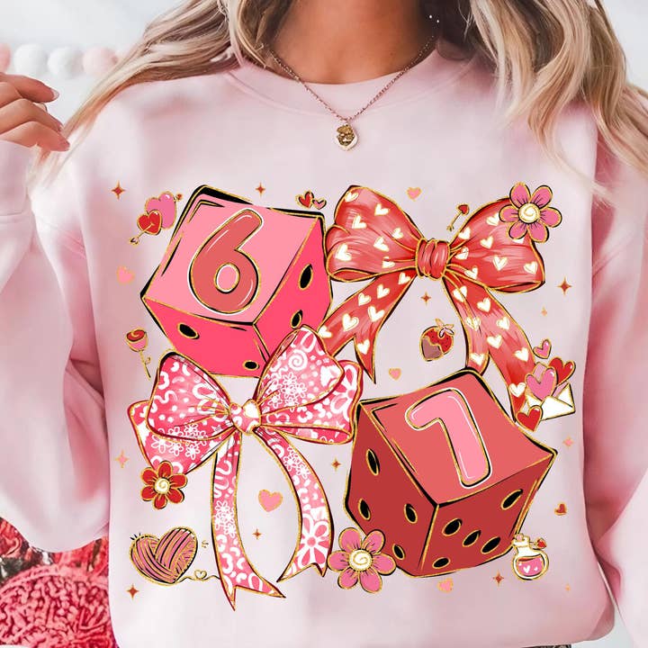 Camiseta Preppy 6 7 de San Valentín, Suéter de Dados y Cartas. para venta al por mayor de DLT Ecommerce