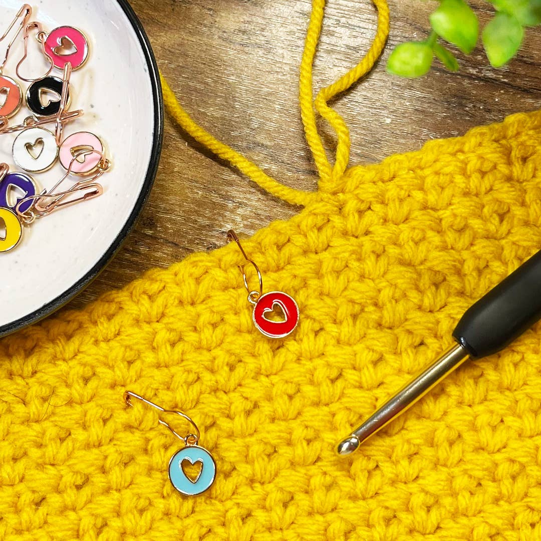 Anna B. Shop - Wholesale Knitting/Crochet Supplies - Open Hearts Stitch Markers, Set of 10, notions1
