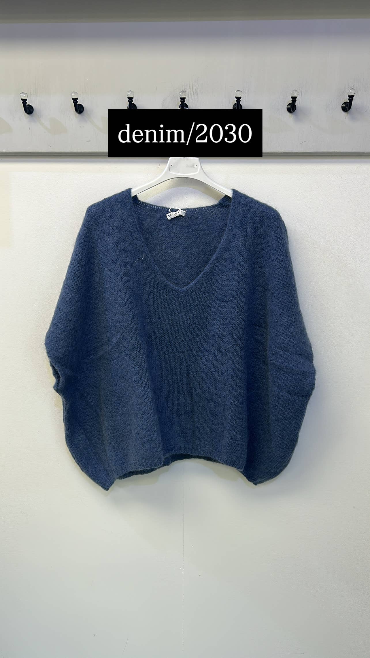 Terminal 1 Clothing - Vendita all'ingrosso Canotta - Donna - Canotta con Spalle Scese in Mohair12