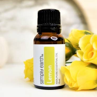 Lemon Essential Oil 15ml for wholesale by Simply Earth