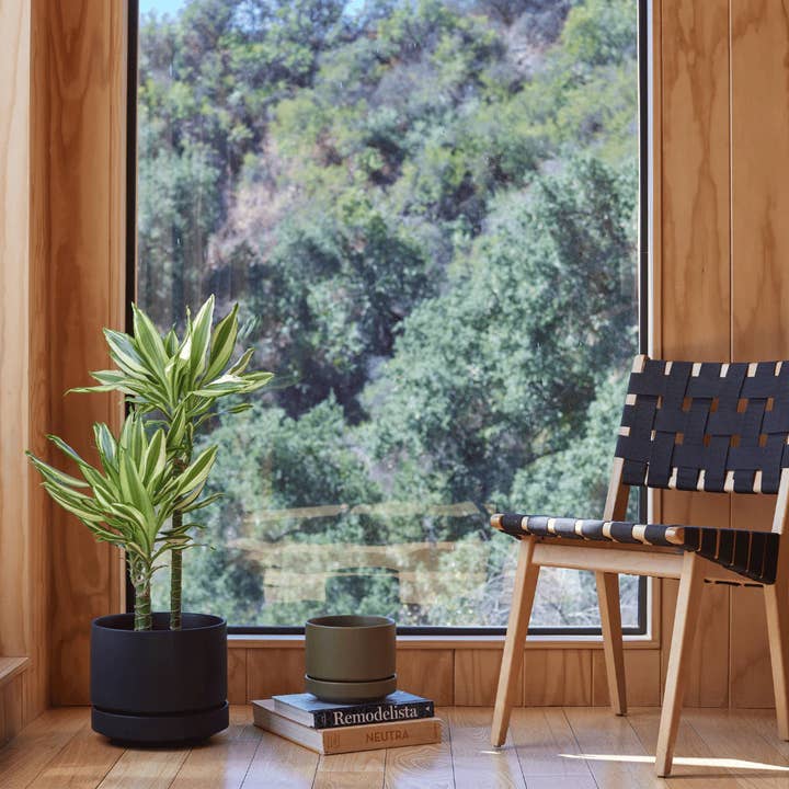 LBE Design - Wholesale Plant Pot Stand - Round Two Planter30