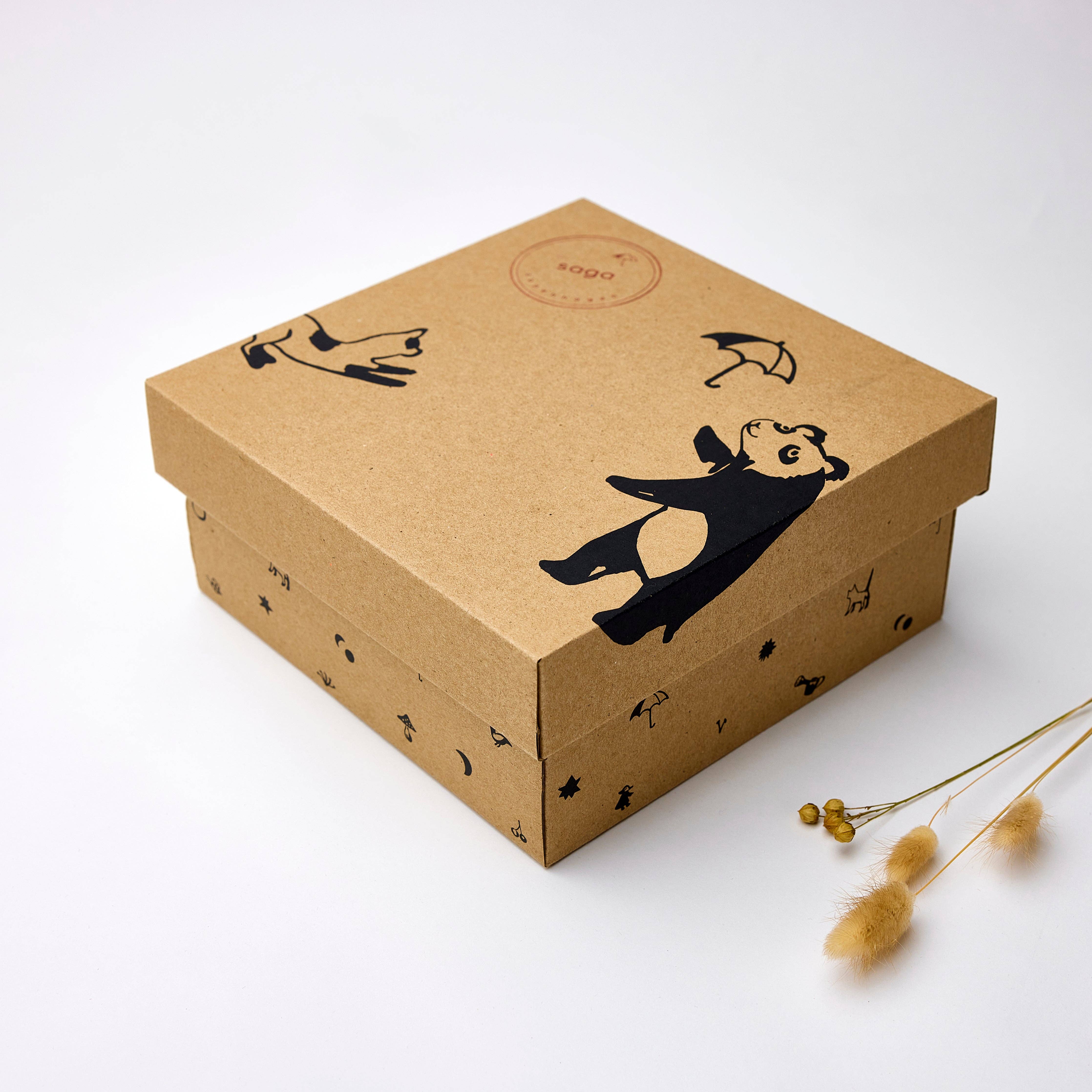 Saga Copenhagen - Wholesale New Mom Gift Box/Set - Wear & Wow Box - IvoryEmbroidered Premature Box - Clover an Ivory - Organic Cotton2