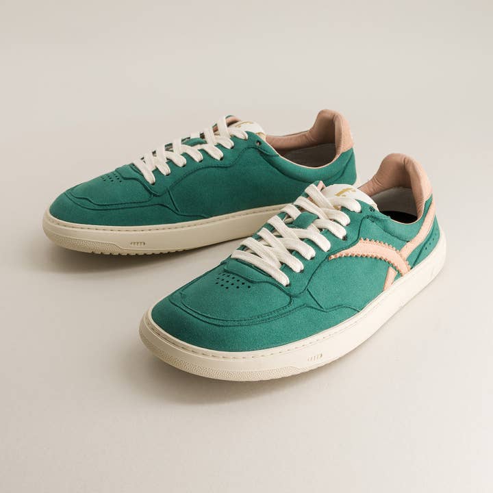 Kiwi Green for wholesale by Fleeters