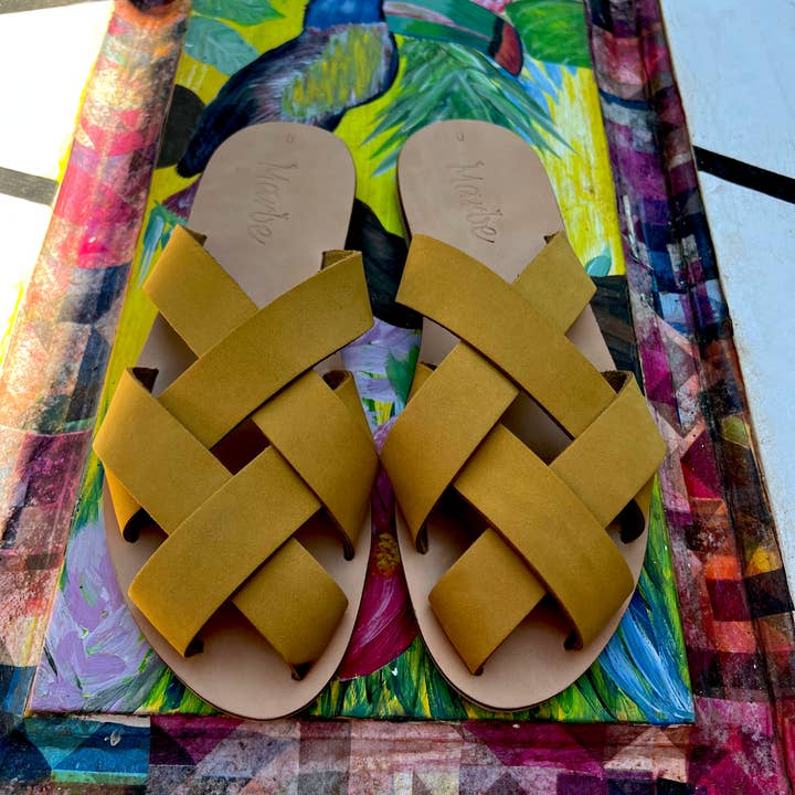 Marbe Sandals – Großhandel Sandalen – Damen – Peeptoe-Sandale aus Nubukleder:
Androniki