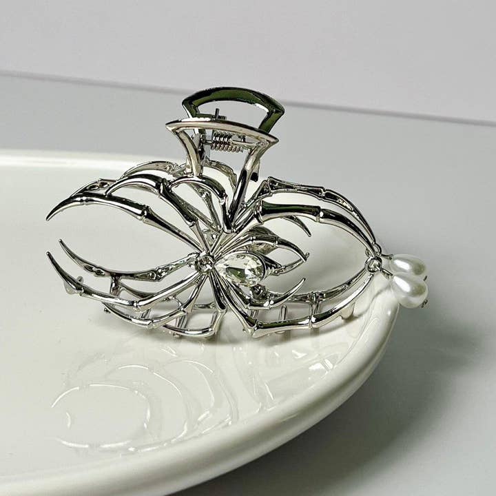 B. LUVV & CO. - Wholesale Hair Clip - Women's - Spider Hair Claw4