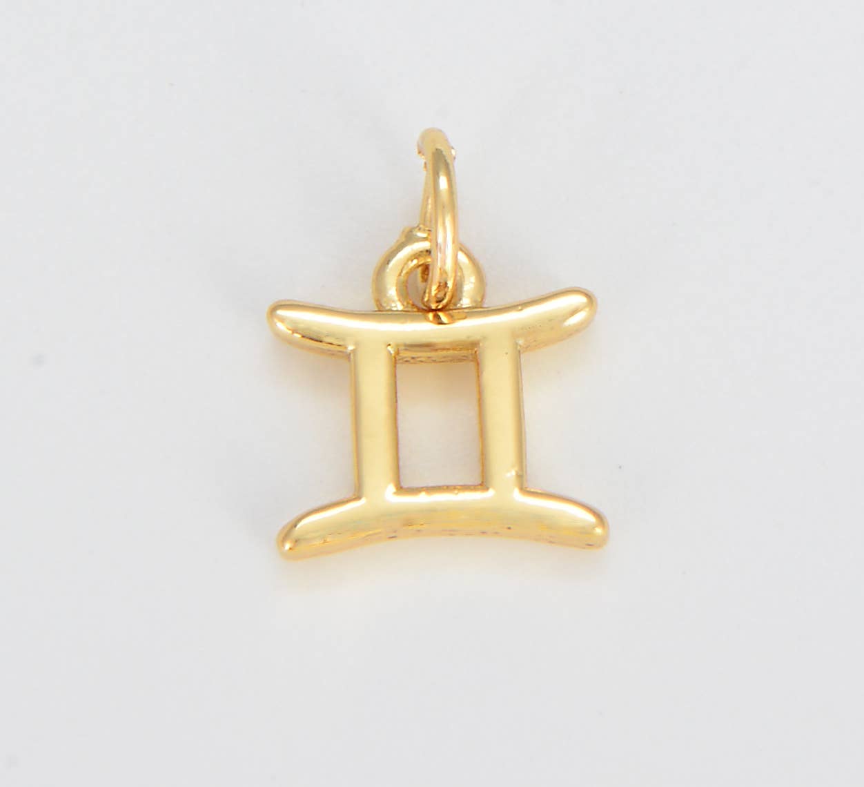 Beads Creation - Venta al por mayor Abalorios/colgantes individuales - Dijes pequeños de constelaciones zodiacales en oro 18K CP15918