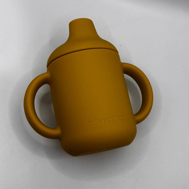 Milk Addict - Vente Verre/tasse – enfant et bébé - Gobelet à première poignée en silicone Milk Addict2