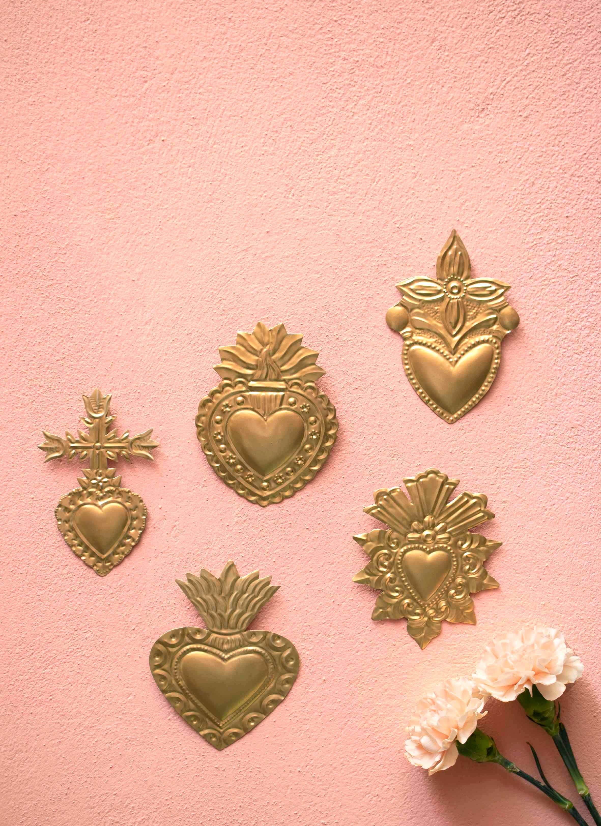 P.I. Project France - Wholesale Wall Accent - Golden Mexican Sacred Hearts - Ex-voto milagros