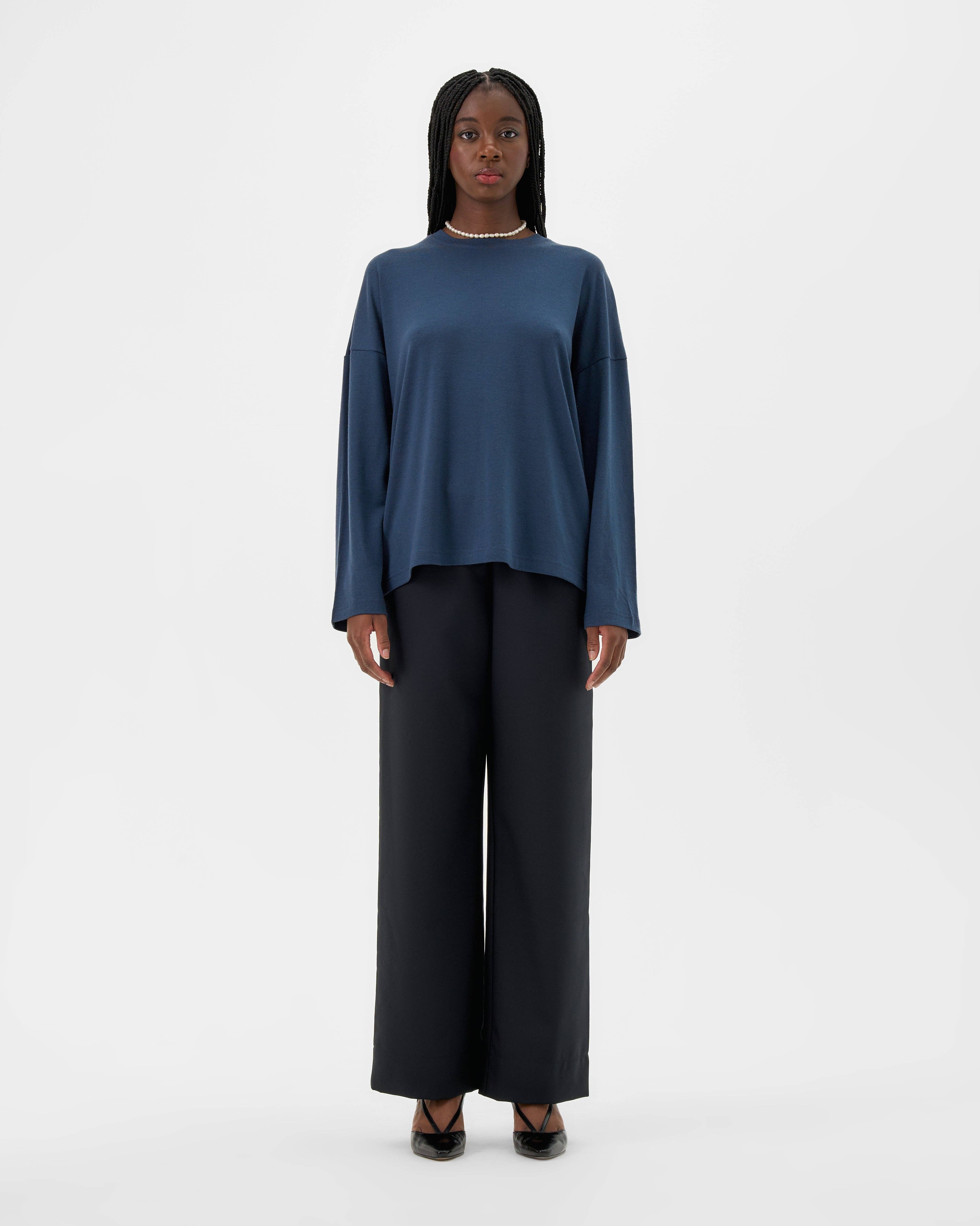 VALERIE C. - Wholesale Pants - Women's - Classic Loose Pants - Dark Navy4