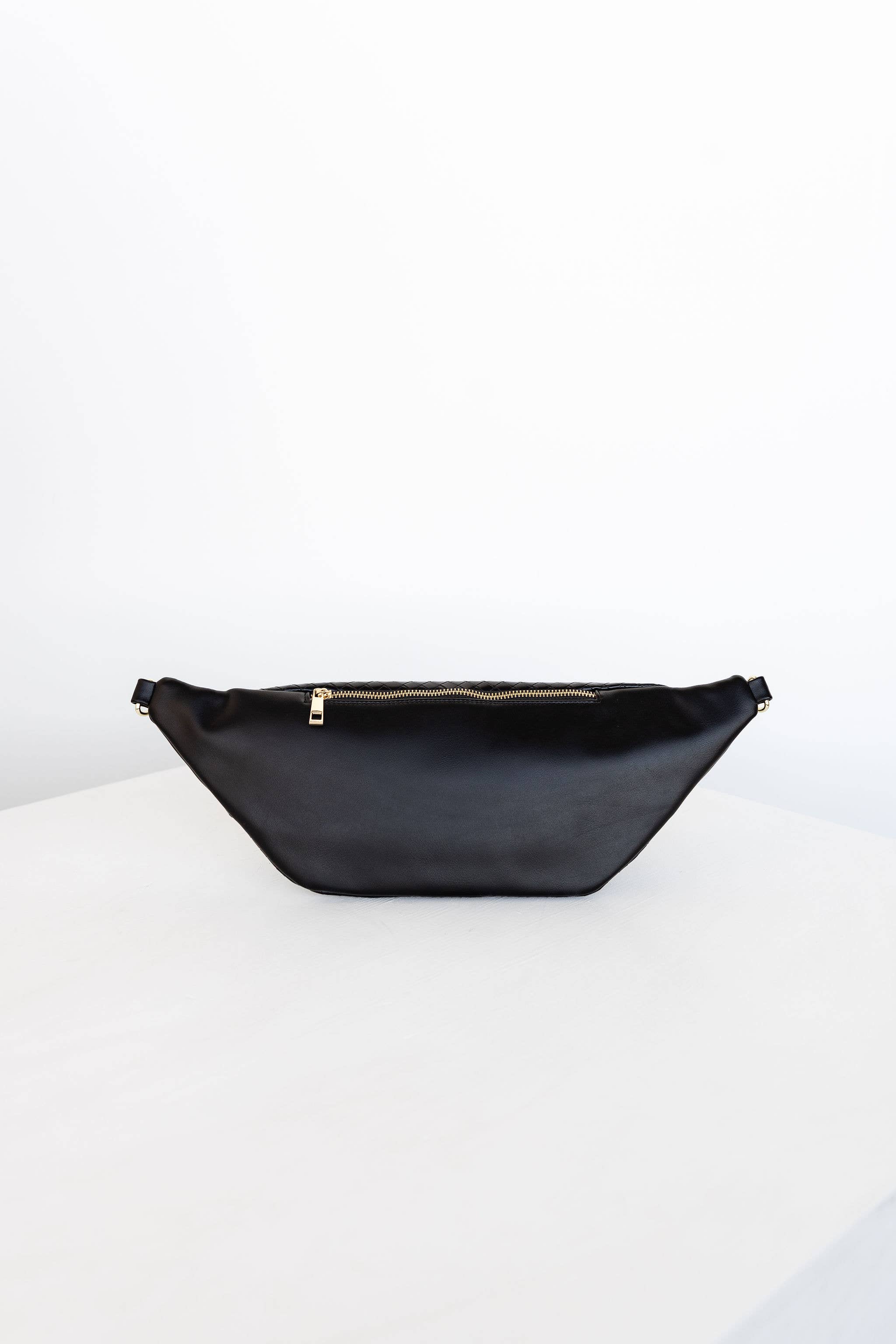 Gray Haus - Wholesale Crossbody Bag - Women's - Bali Bag - Ebony3