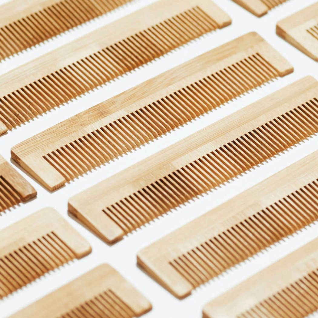 RRR'biocosmetics – Escova/pente por atacado – Pente de bambu com estojo de papel pedra1